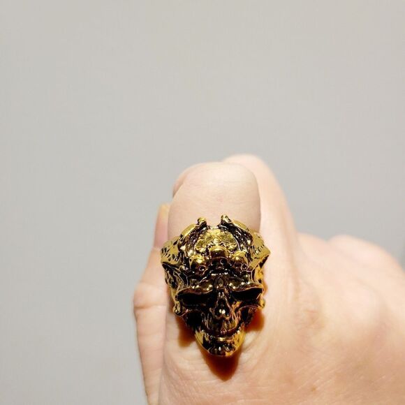 Brand New Gold Skulls Head Ring Adjustable Size - Picture 5 of 8